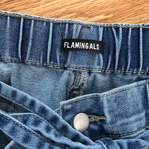 Denim Wide-Leg Jeans with Drawstring Waist - Picture 7 of 8